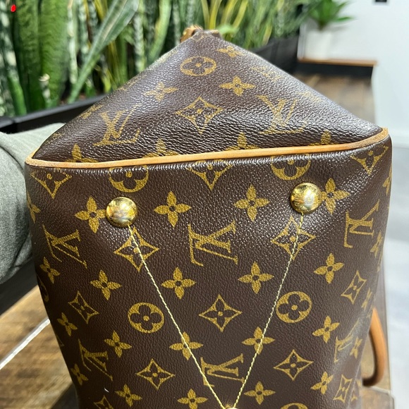 Louis Vuitton Authentic Louis Vuitton Monogram Tivoli GM Hand Bag - Picture 4 of 10